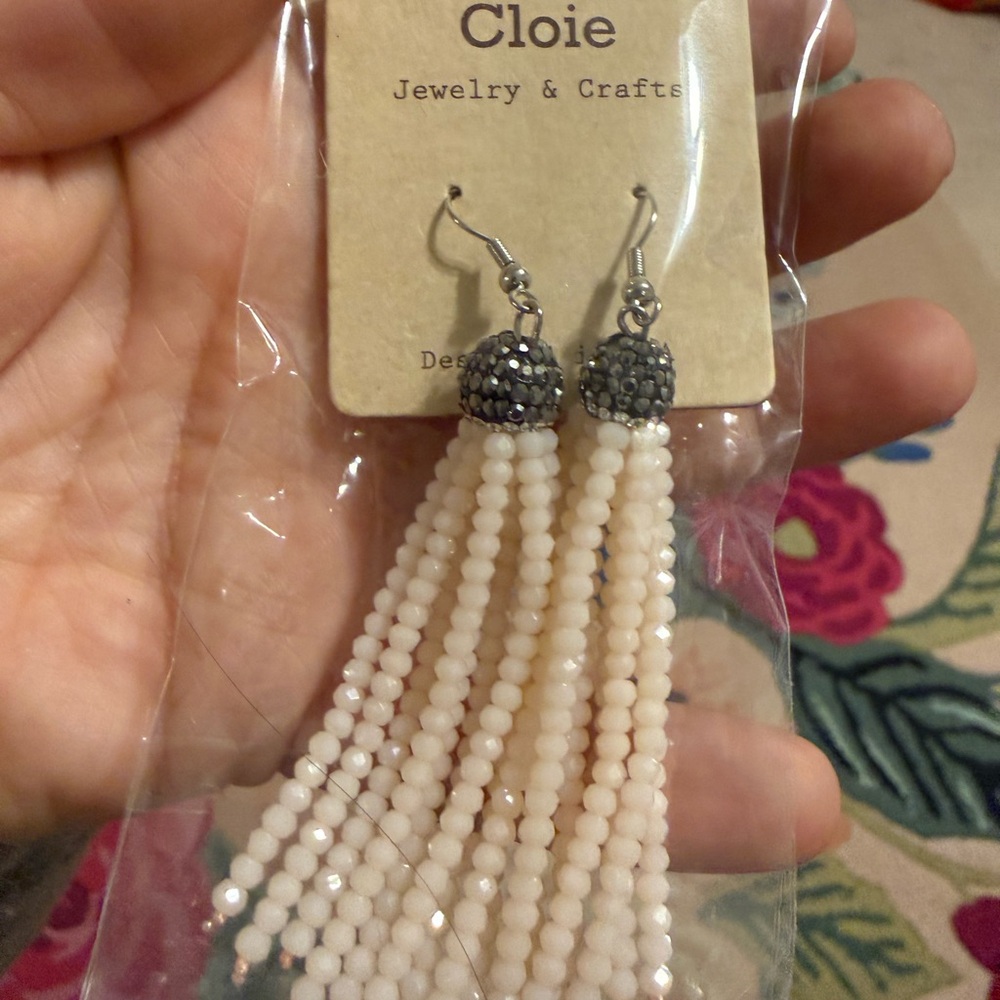 White Beaded Tassel Earrings‎